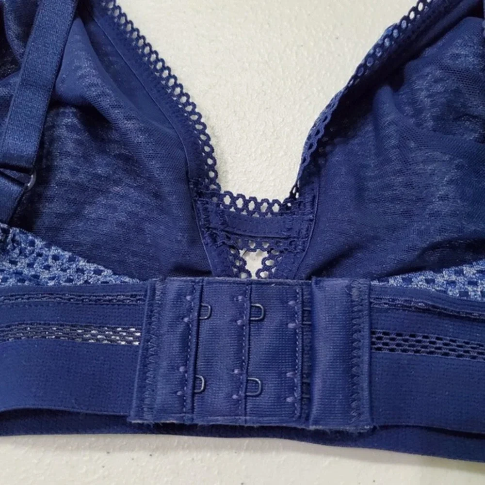 b.tempt'd‎ Women Bra Small Blue Spectator Triangle Bralette Wireless Unlined